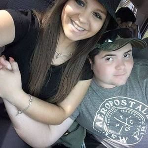 Meet your Posher, Ana